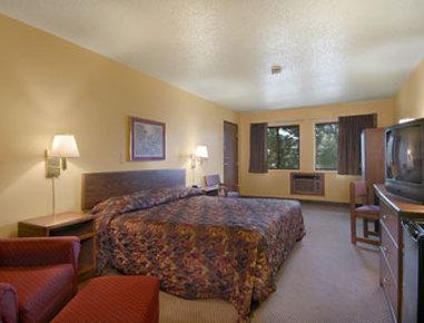 Super 8 By Wyndham Urbandale/des Moines Area